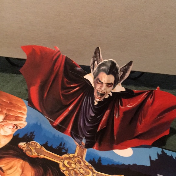 VTG 1991 “Beyond Belief” Hardcover Pop-up Book - Picture 6 of 6